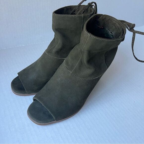 Seychelles Women’s Triple Threat Open Toe Booties in Olive ~ Size 8 & 1/2